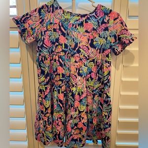 Girls Lilly Pulitzer short sleeve dress. Navy base. Printed. Size L(8-10)